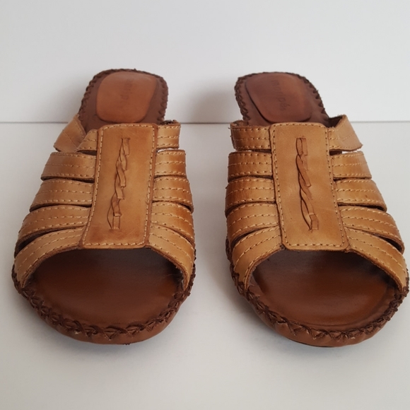 NWOT Maripé Leather slip-ons - Picture 4 of 8